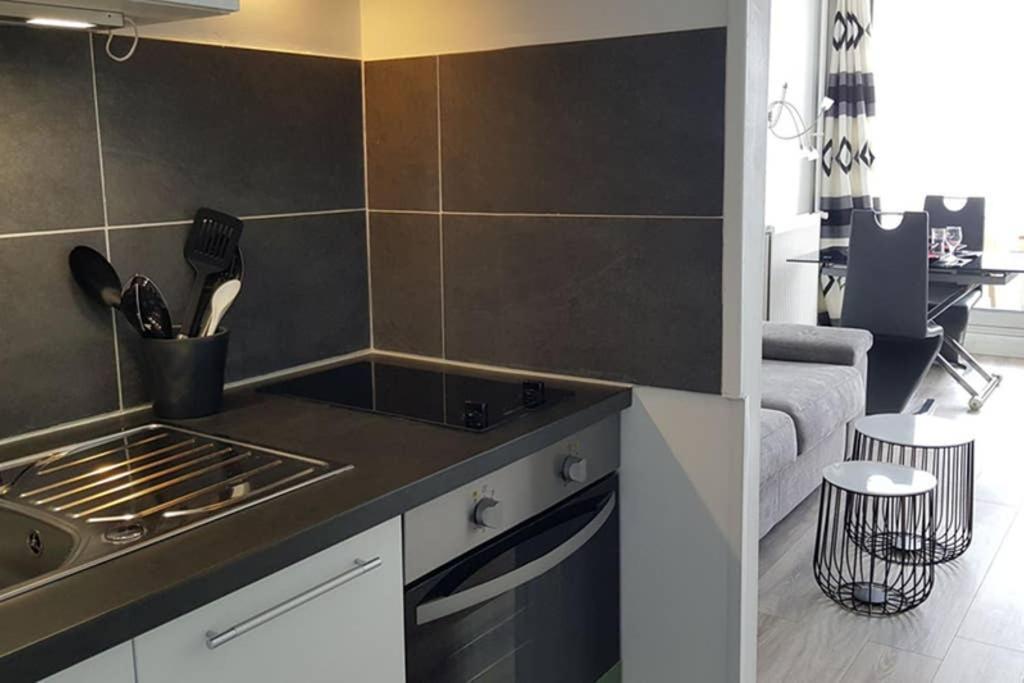 شقة Beau Studio Renove 30M2 Balcon Vue Paris+Parking المظهر الخارجي الصورة